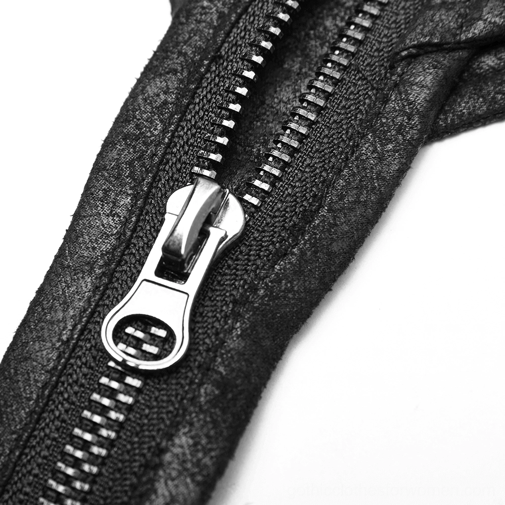 Detachable lobster buckle system securing bat-wing cape to harness