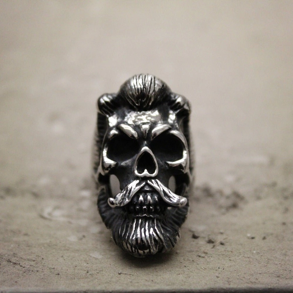 Gothic bearded skull ring in 316L stainless steel dark academia romantic aesthetic