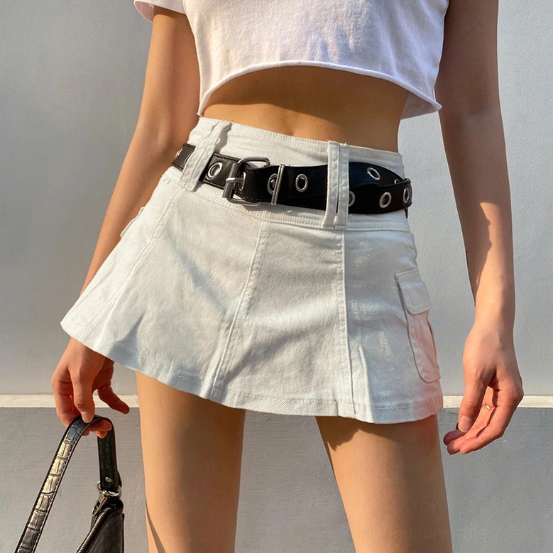 Black high-waist cargo mini skirt complete view showing zipper closure and overall construction