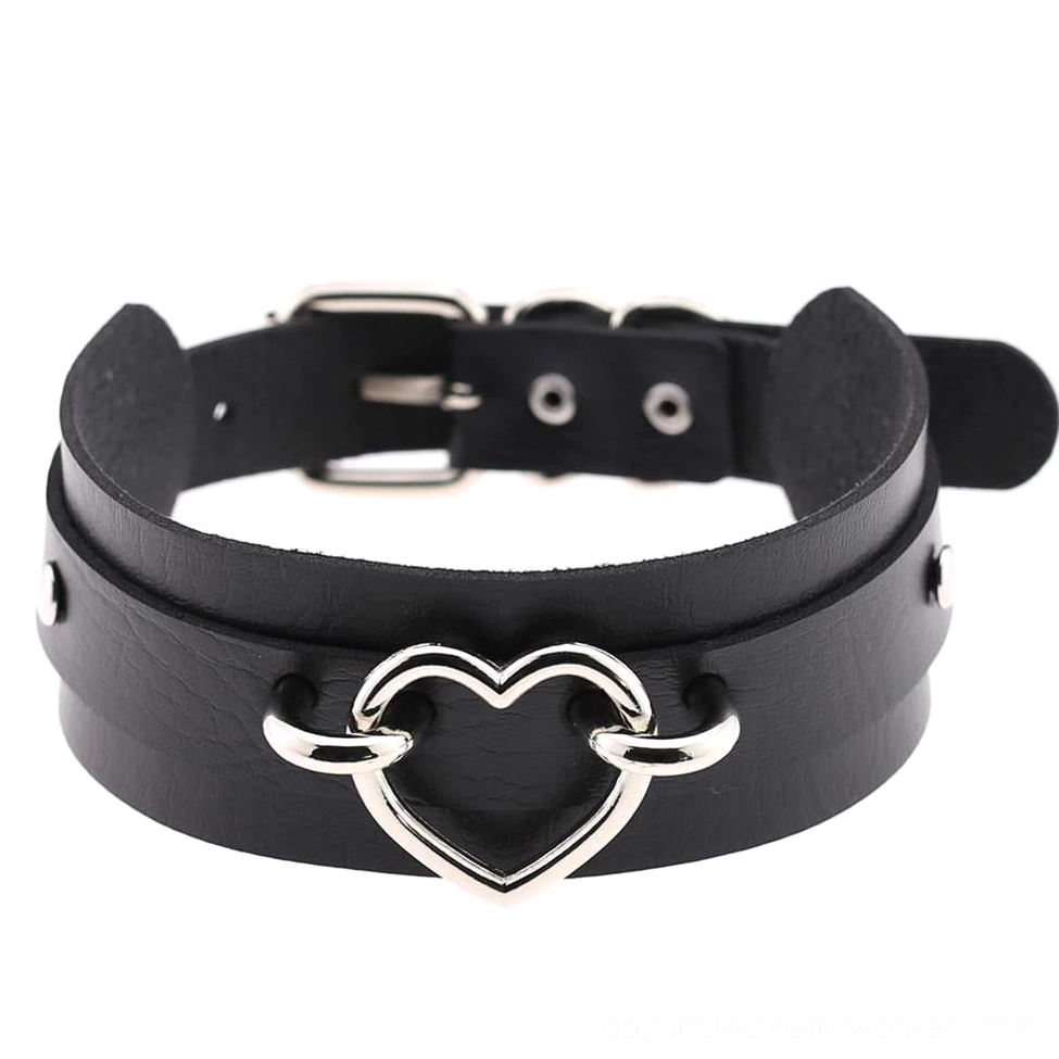 Black gothic heart choker with silver hollow heart pendant and pin buckle, frontal flat view