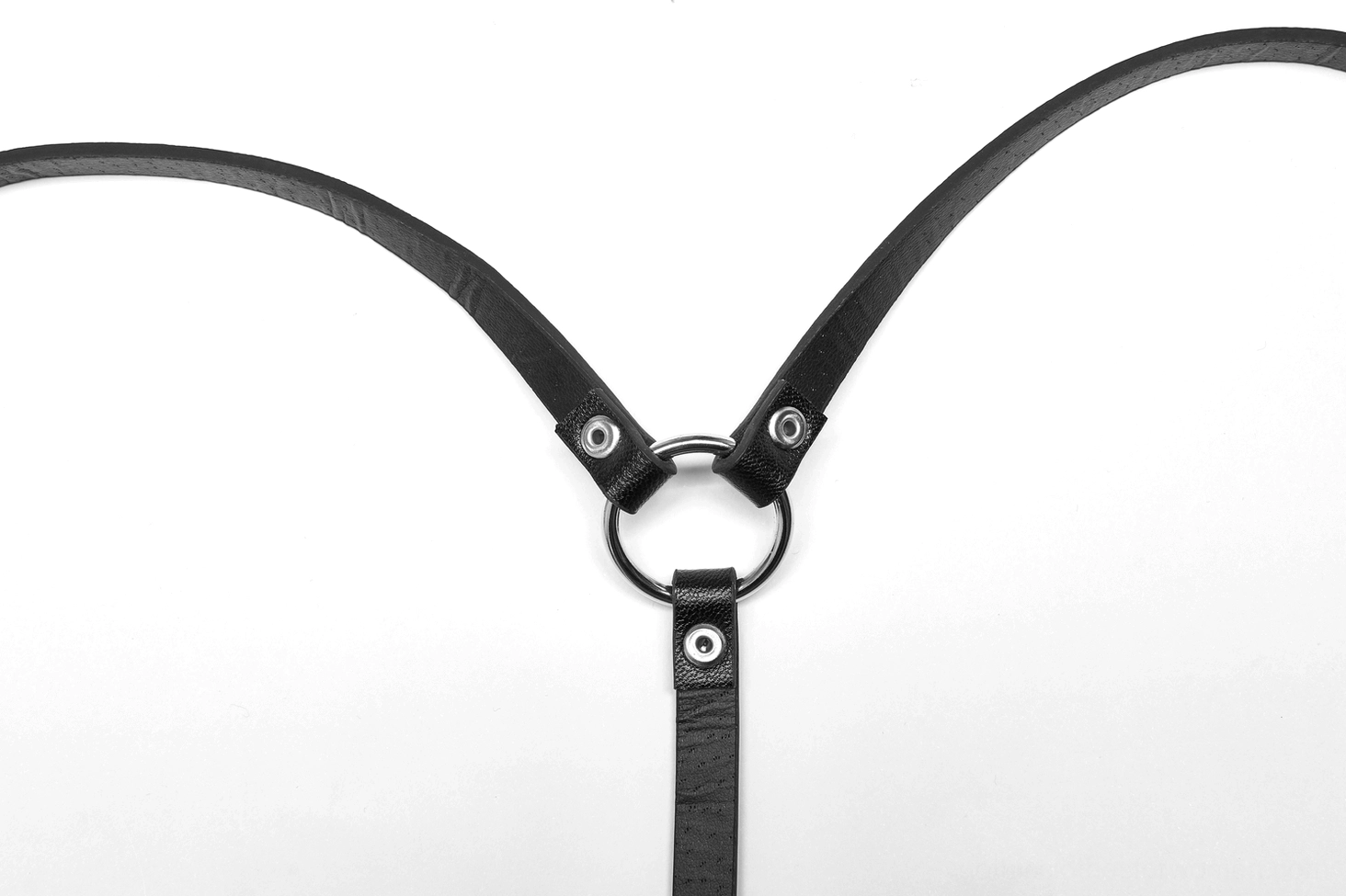 Black gothic body harness sizing and fit reference, complete harness view with proportions and adjustable elements