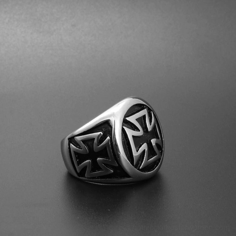 Celtic cross signet ring right side oblique angle showing three-dimensional carved cross design