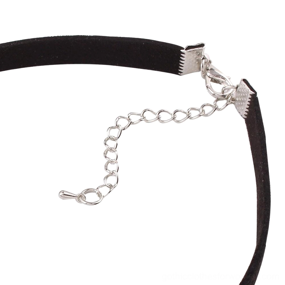Lobster clasp and linked extender chain mechanism of gothic choker demonstrating adjustable sizing system