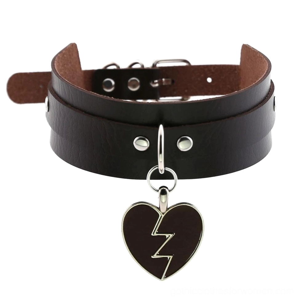 Coffee brown double-layer leather choker with dark brown fractured heart lightning pendant