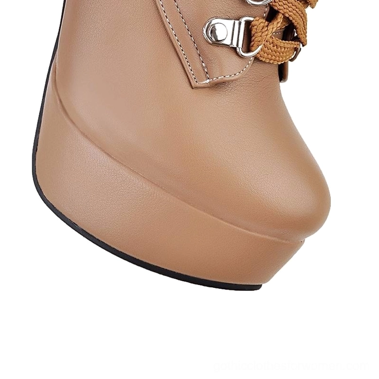 Gothic boot toe platform close-up side angle, highlighting smooth PU leather upper texture and refined craftsmanship details