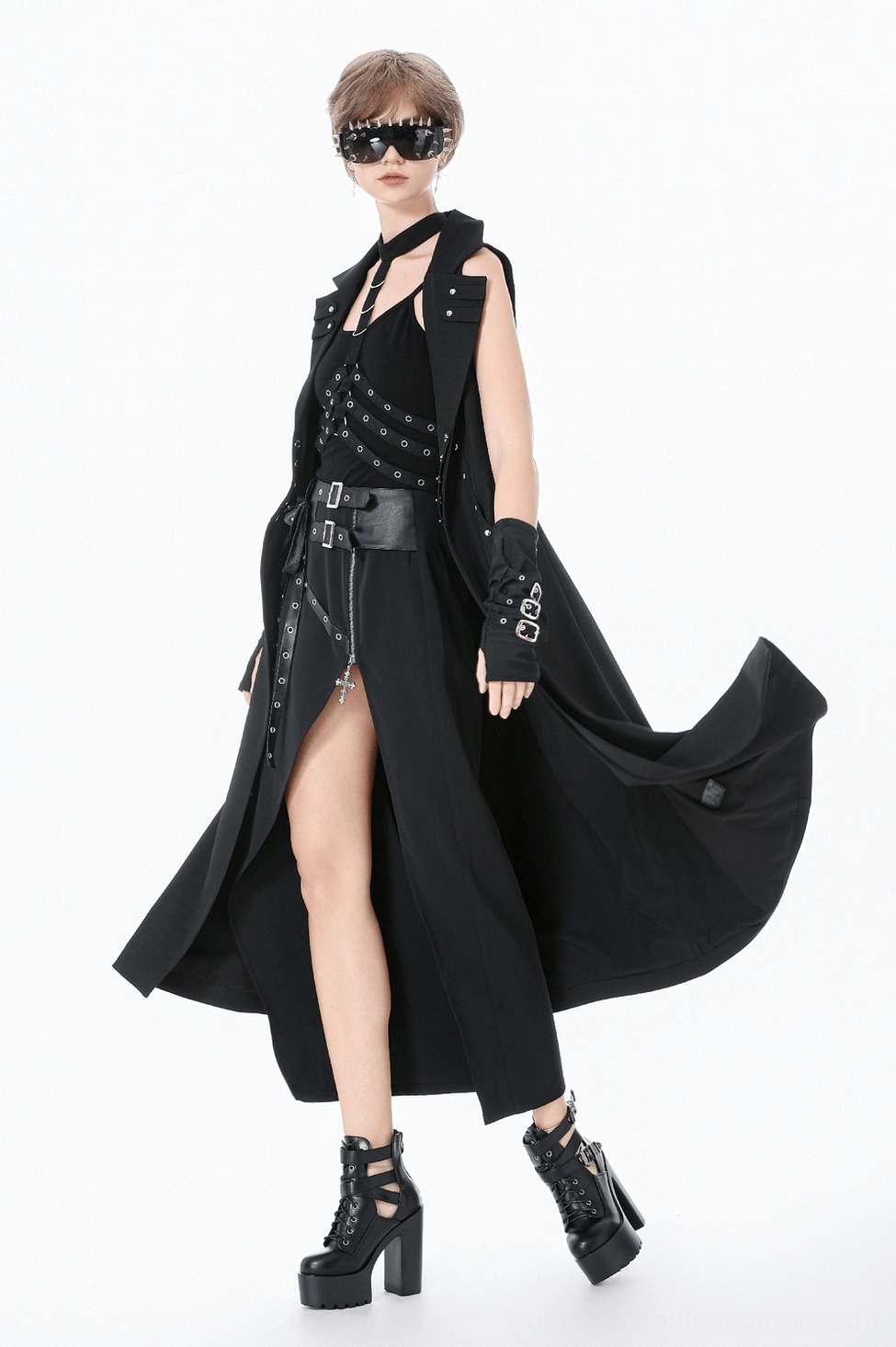Sleeveless gothic cape with notched lapel - architectural collar design and structured silhouette for dramatic look