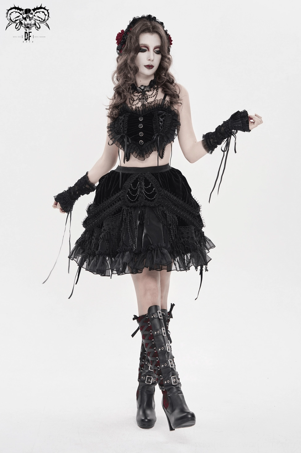 Gothic crop top size fit demonstration showing garment proportions and how to measure for proper sizing