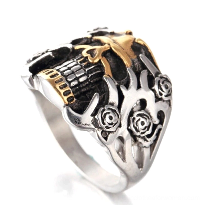 Alternative gothic skull ring right side view showing vintage metal finish and dimensional skull profile