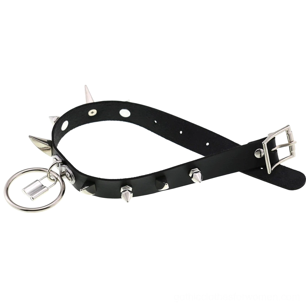 Adjustable gothic spiked choker collar buckle closure mechanism and spikes detail