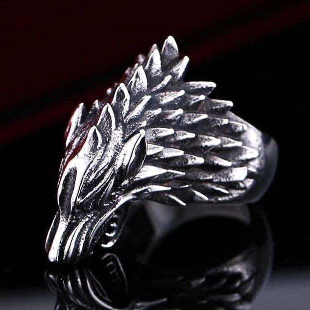 Spiked back wolf gothic ring with sharp fur spines and wolf profile design - silver gray punk gothic jewelry