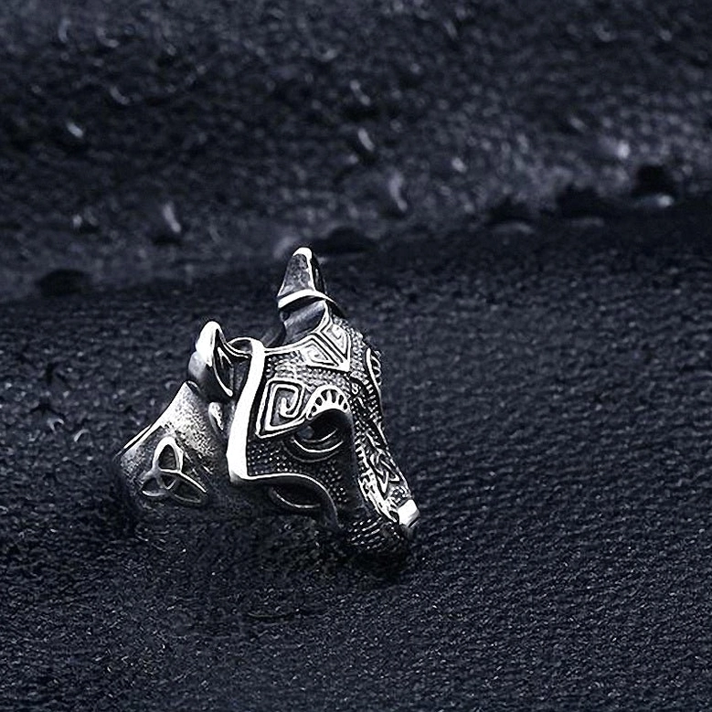 Wolf gothic ring detail shot showing metalwork craftsmanship - antique silver finish dark jewelry design