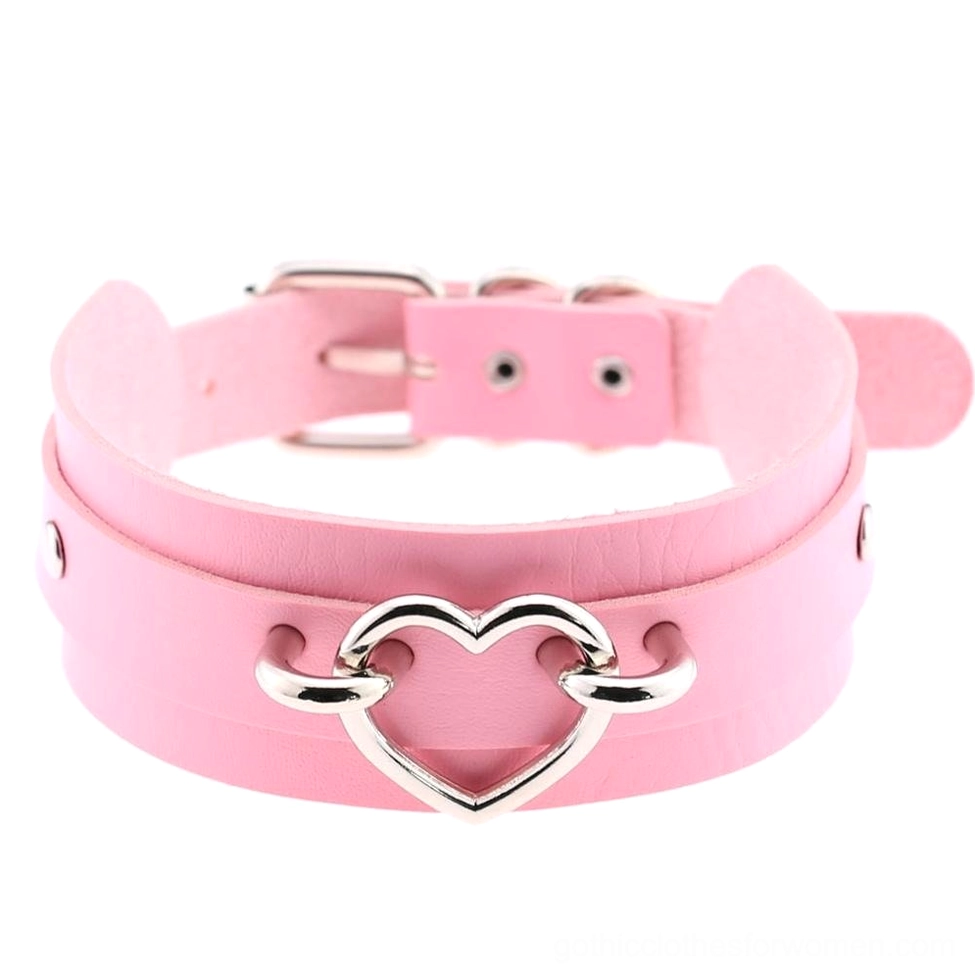 Light pink gothic heart choker with double-layer leather and silver heart pendant detail