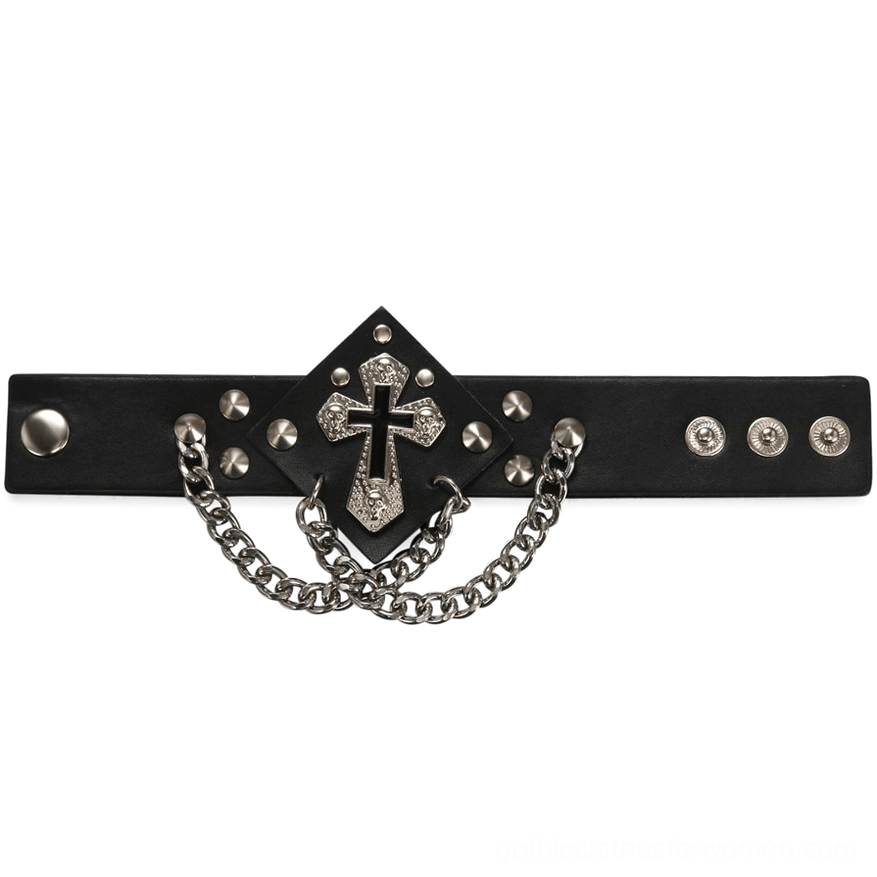 Punk bracelet size specification chart showing adjustable wrist length measurements from 17-22 cm with adjustment hole positions