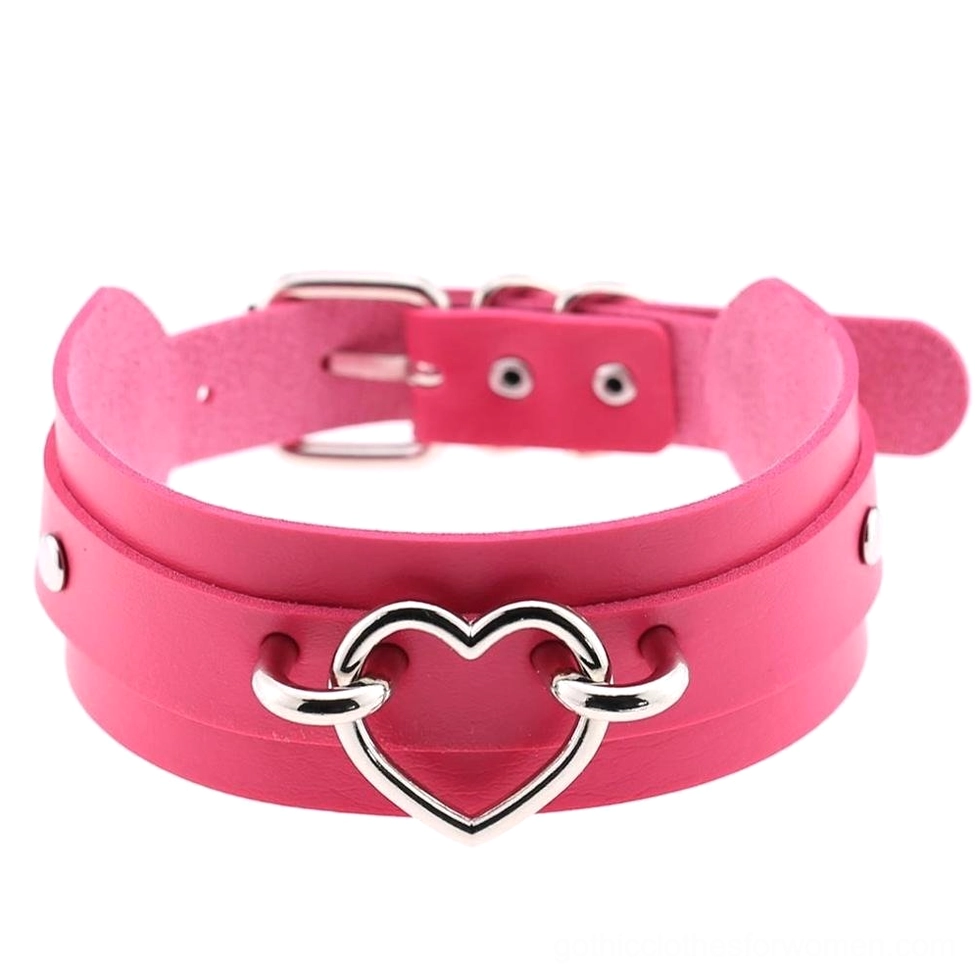 Rose red gothic heart choker necklace with metal heart and adjustable closure system