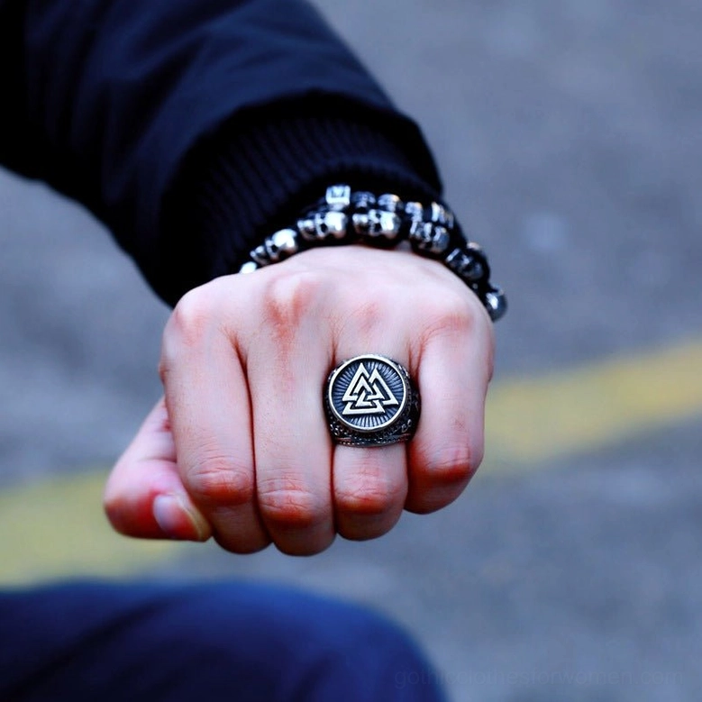 Valknut Norse ring complete angle showcase stainless steel gothic fashion amulet jewelry