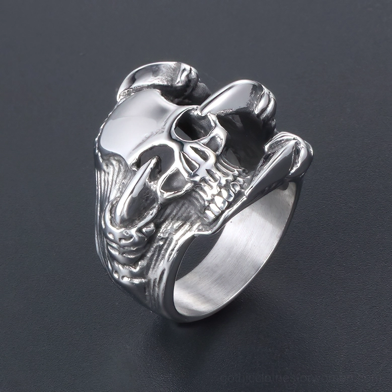 Vintage skull claw gothic ring left oblique view brushed silver finish